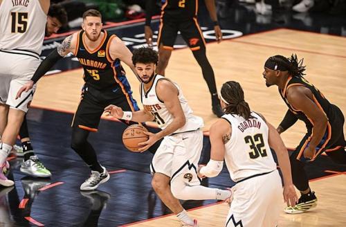 最后一节拯救了球队!但掘金后场核心在前三节的表现都非常平庸