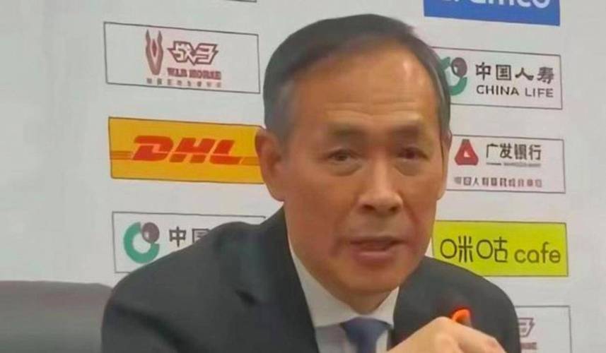 许利民：上一场输球后大家心里不舒服开会到深夜彻底找出问题所在