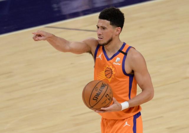 布克:多特和我第一次接触是一月底会尽可能找市场上的珍珠