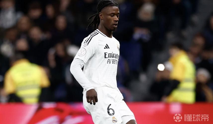 逆天!队报:皇马还检查错了卡马文加的伤脚踝,球员最后伤缺两周