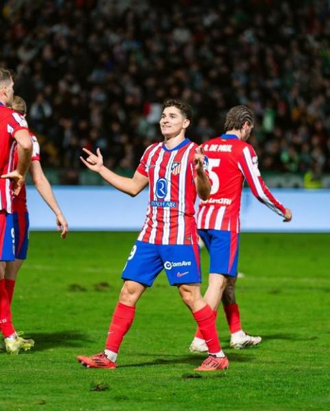 马卡：马竞准备给阿尔瓦雷斯涨薪至1000万欧，决定权在球员手中