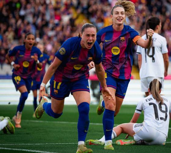 德比一边倒！巴萨女足欧冠62大胜皇马女足，历史交手24胜1负