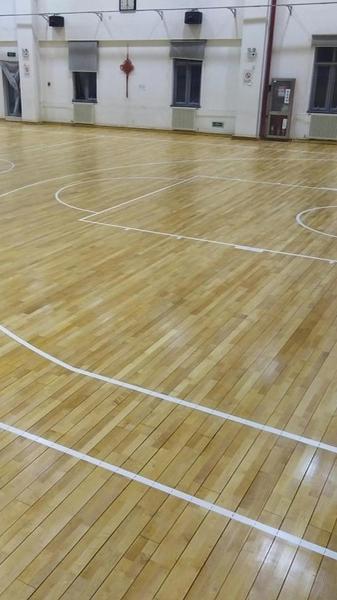 篮球场木地板怎么保养?篮球场木地板用什么材料最好?
