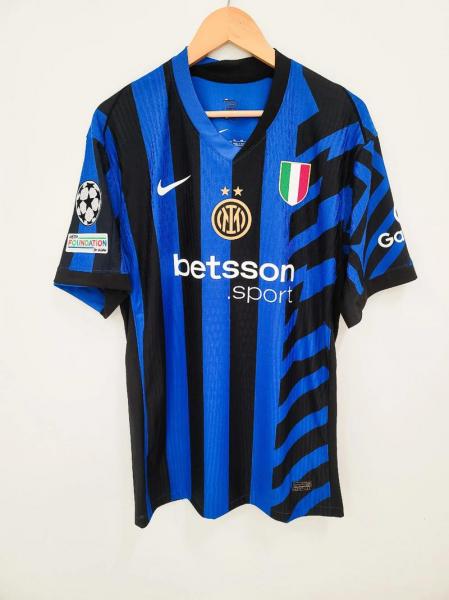 足球网上在哪买，足球网上在哪买球衣？