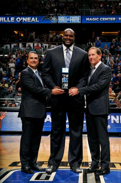 奥尼尔和尤因谁厉害，尤金奥尼尔的地位？