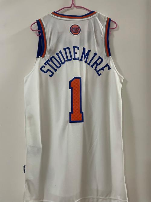 尼克斯队9换1报价76人队，尼克斯队最新球衣