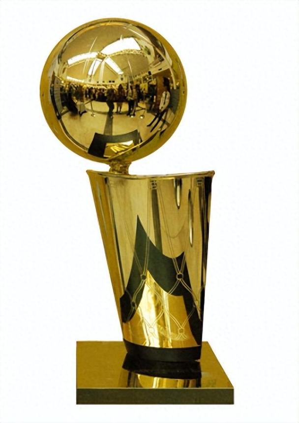 nba总冠军奖杯只有一个吗，nba总冠军奖杯有几个